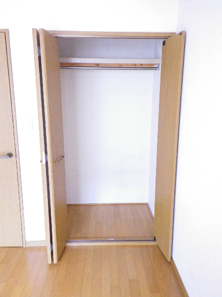ポニーコーポ 大型クローゼット