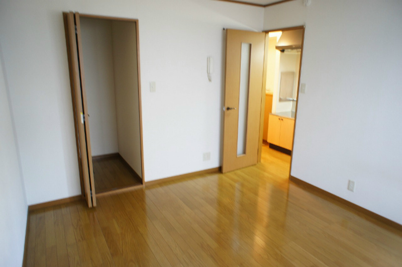 エスポワールⅠ 広い洋室7帖
