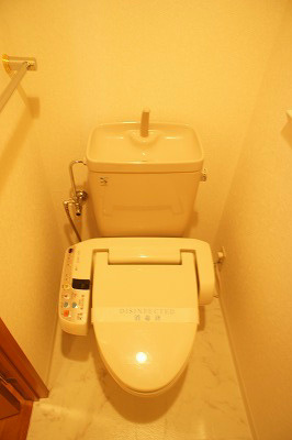 クレッセント目白 ウォシュレット付トイレ