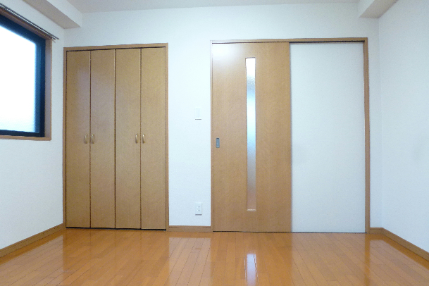 マンションTKA 洋室６帖