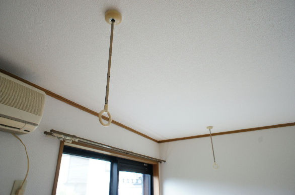 シャルムB棟 室内物干しバー