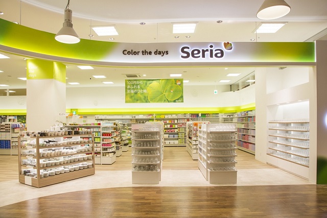 カーサ北千住 スーパー：セリア北千住マルイ店　479m