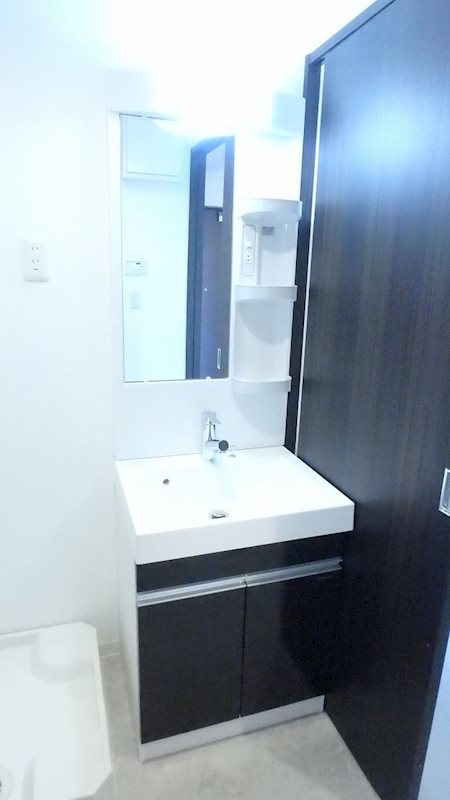 CASA KACHIDOKI シャンプードレッサー