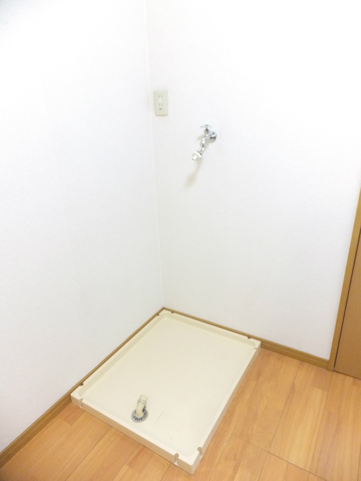 パピヨン戸越A 室内洗濯機置場