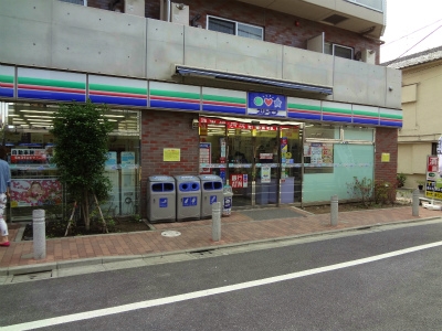 パピヨン戸越A コンビ二：スリーエフ戸越銀座店　99m