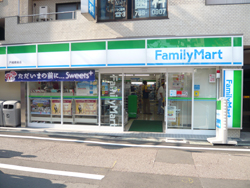 パピヨン戸越A コンビ二：ファミリーマート戸越銀座店　173m