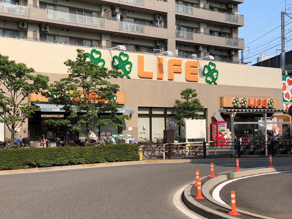 サラ・ピラセーラ スーパー：ライフ アクトピア北赤羽店　127m