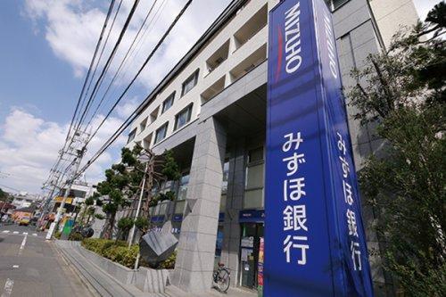 AMUSE三軒茶屋 銀行：みずほ銀行池尻大橋支店　382m