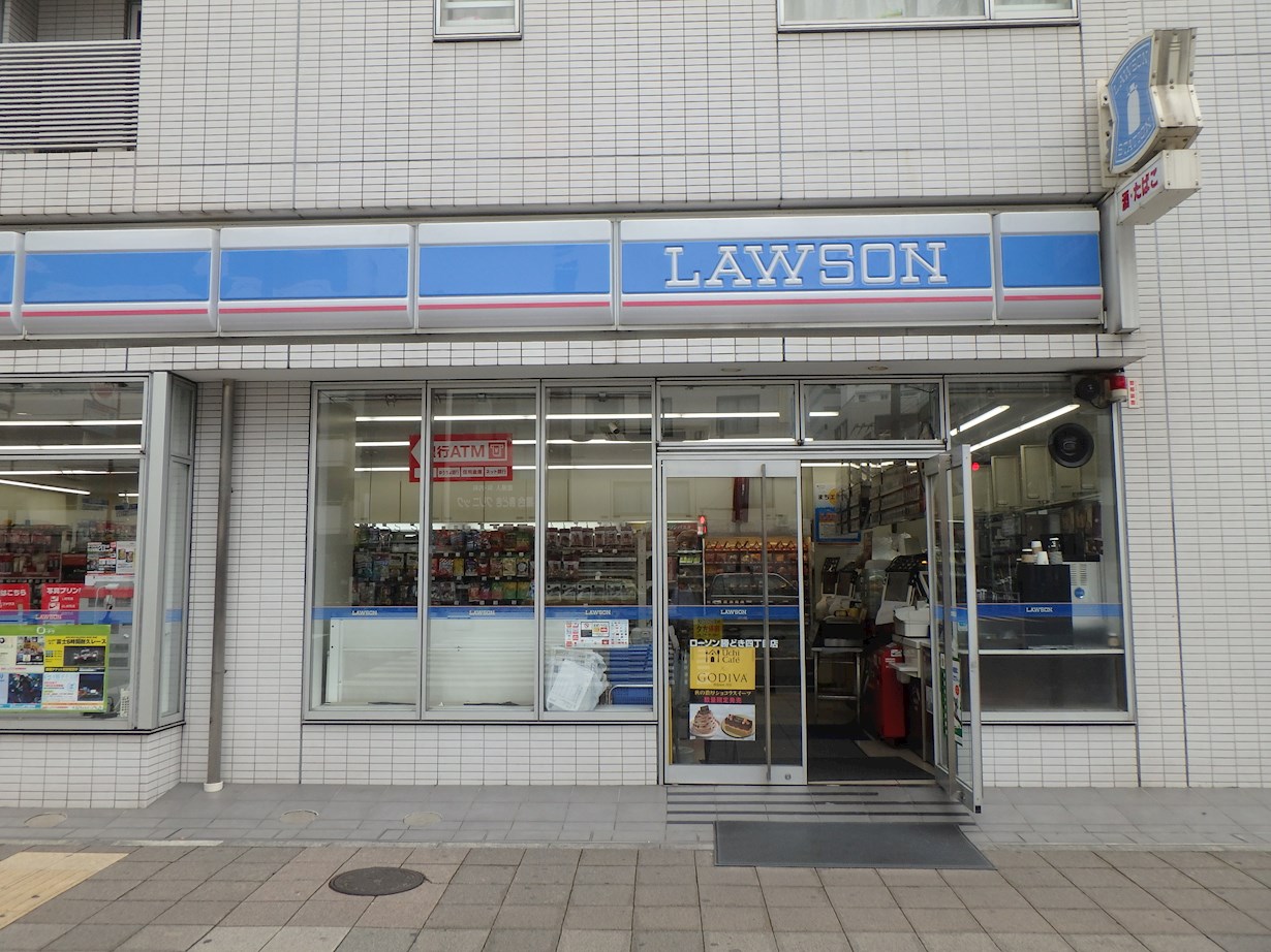 CASA KACHIDOKI コンビ二：ローソン 勝どき四丁目店　74m