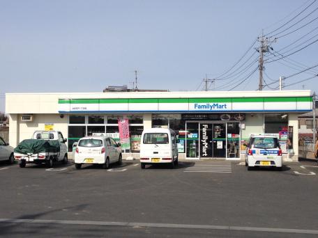 ソレーユ北本 コンビ二：ファミリーマート 北本石戸一丁目店　569m
