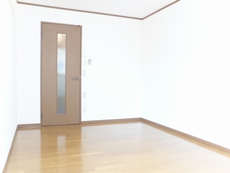 K・Fヴィレッジ 陽当たり良好の室内