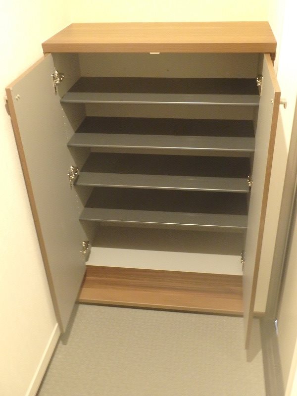 サラ・ピラセーラ シューズBOX