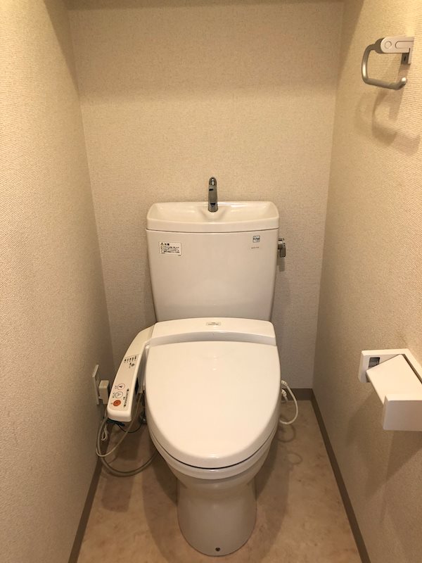 サンテミリオン八王子中町 ウォシュレット付　収納あり