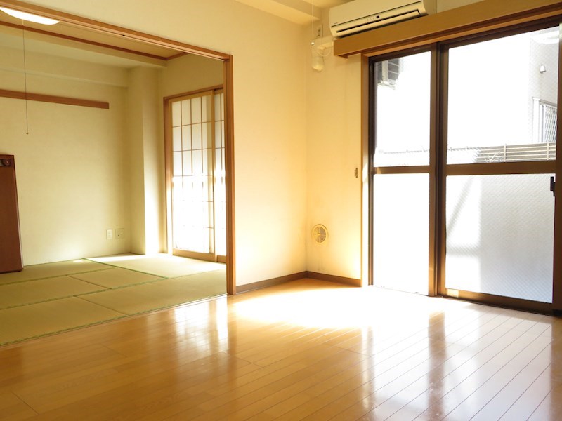 Winghills一橋学園Part2 約12帖あるリビングで広々使えます