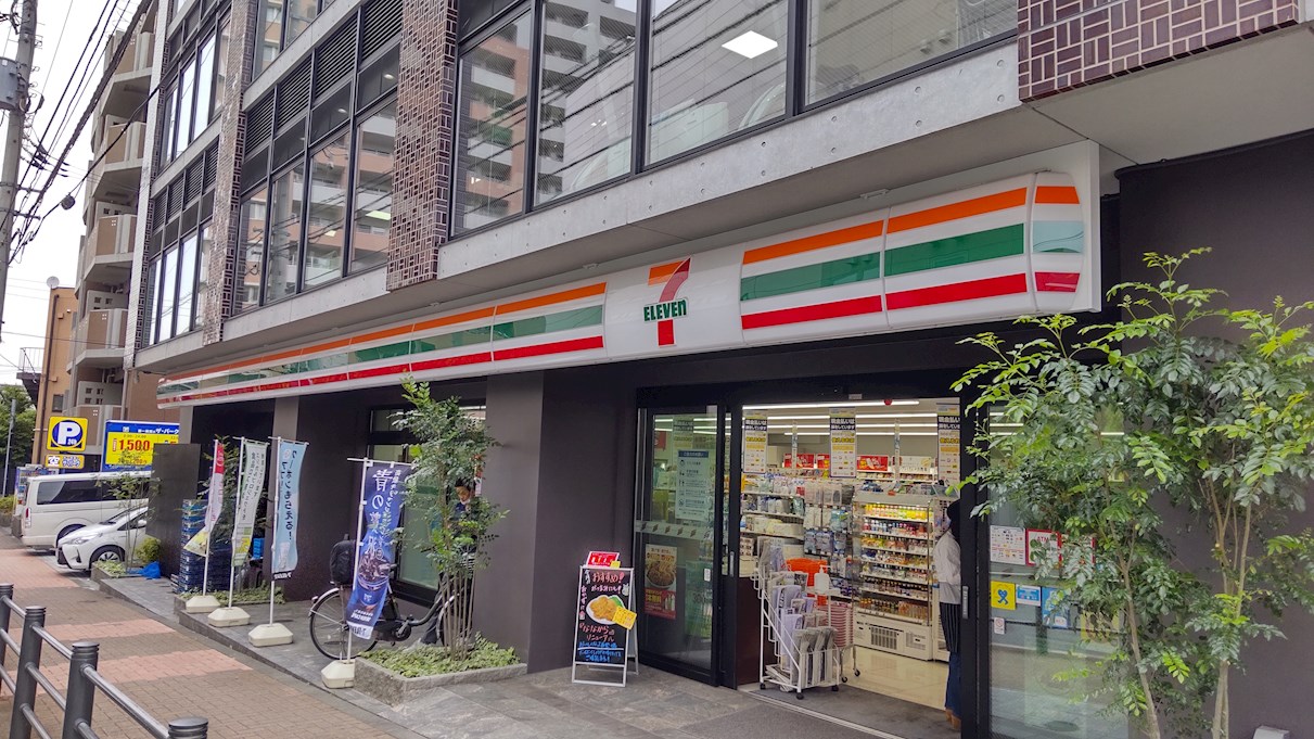 the14KAMIIKE コンビ二：セブンイレブン 上池袋3丁目店　52m