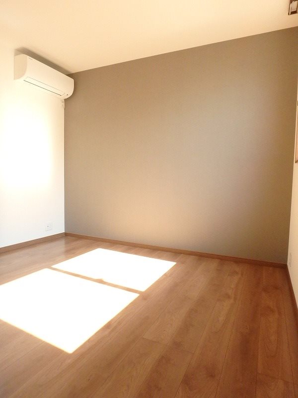 ルノワージュ池上 オシャレなアクセントクロス