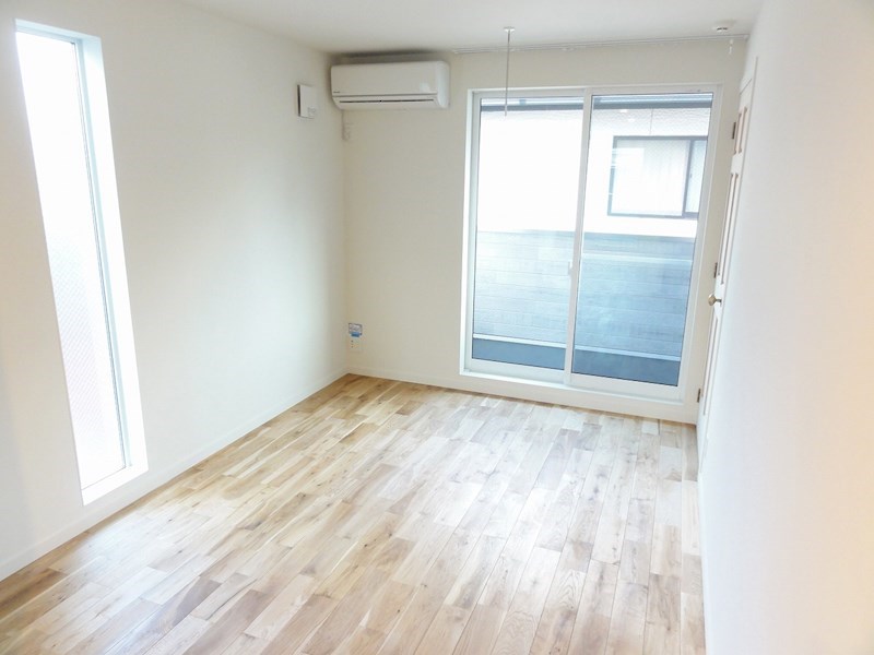 ゼームス坂アパートメント 2面採光の明るいお部屋