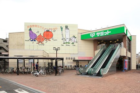 ハイムストーク スーパー：サミットストア 太田窪店　348m