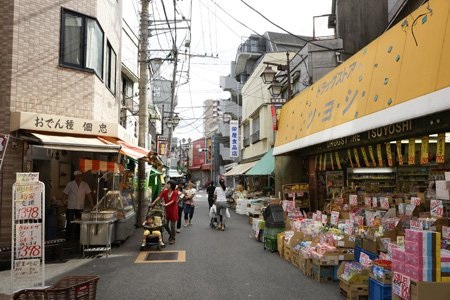 シャンブル ショッピング施設：田端銀座商店街　194m