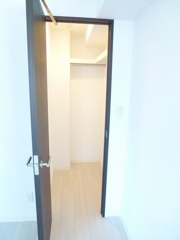 ペイザージュ本町 ウォークインクローゼット