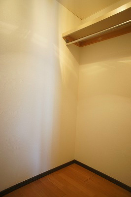 パルファンベールC棟 洋室にある大き目のクローゼット