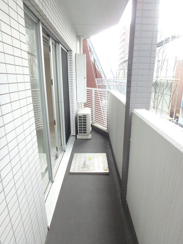 エグザレオーネ蔵前 広いベランダ