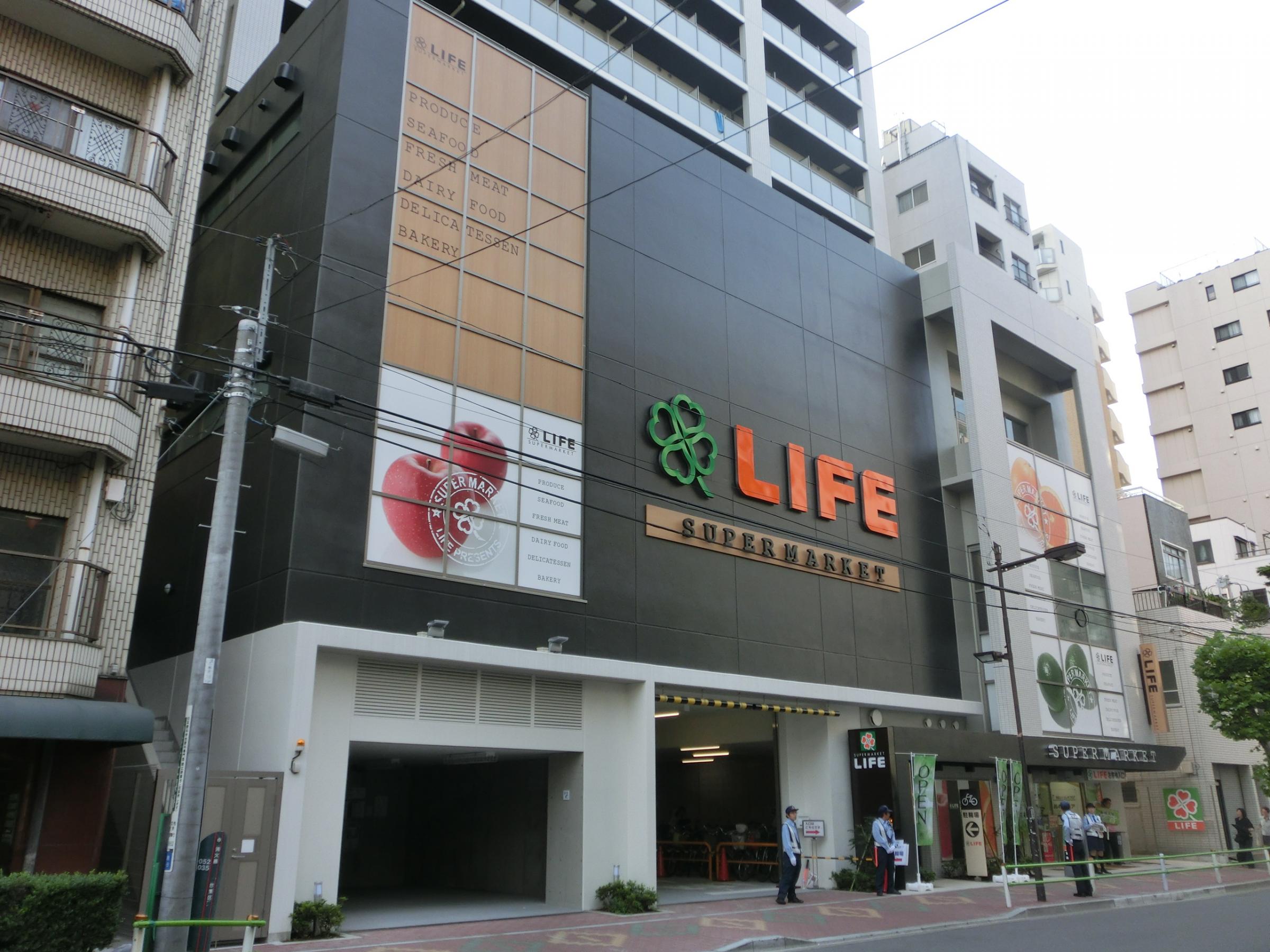 エグザレオーネ蔵前 スーパー：ライフ 新御徒町店　457m