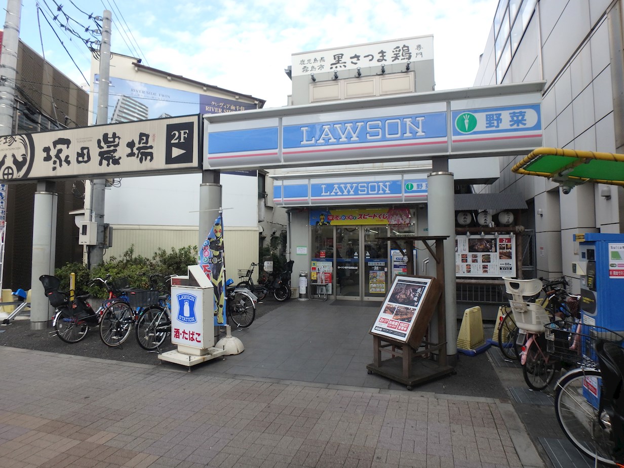 プリメ南千住 コンビ二：ローソン 南千住メトロピア店　161m