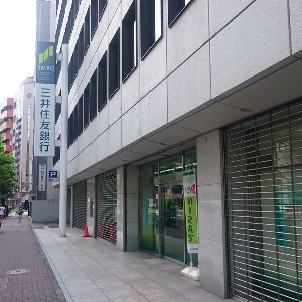 ダイヤモンドレジデンス築地 銀行：三井住友銀行築地支店　357m