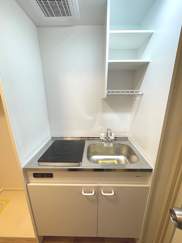 日興パレス登戸 キッチン交換しました(IHコンロ1口付き)