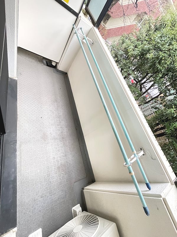 日興パレス登戸 広めのバルコニー