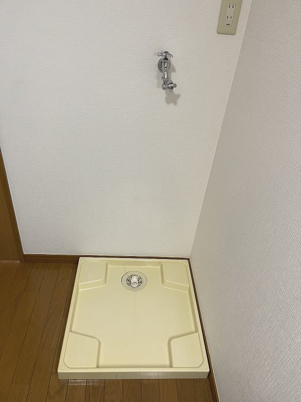 サニーコート秀和 室内洗濯機置場