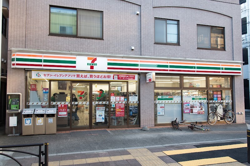 シャトル・坂上 コンビ二：セブンイレブン 板橋志村1丁目店　40m