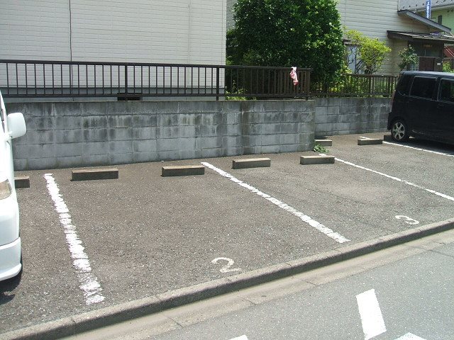 アーリーリバー 駐車場敷地内有り（有料・別契約）