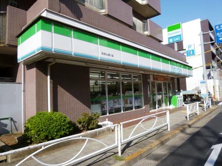 LEVEL.M(レベル・エム) コンビ二：ファミリーマート 砧城山通り店　151m
