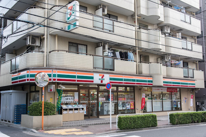 Primel コンビ二：セブンイレブン 江東海辺店　92m