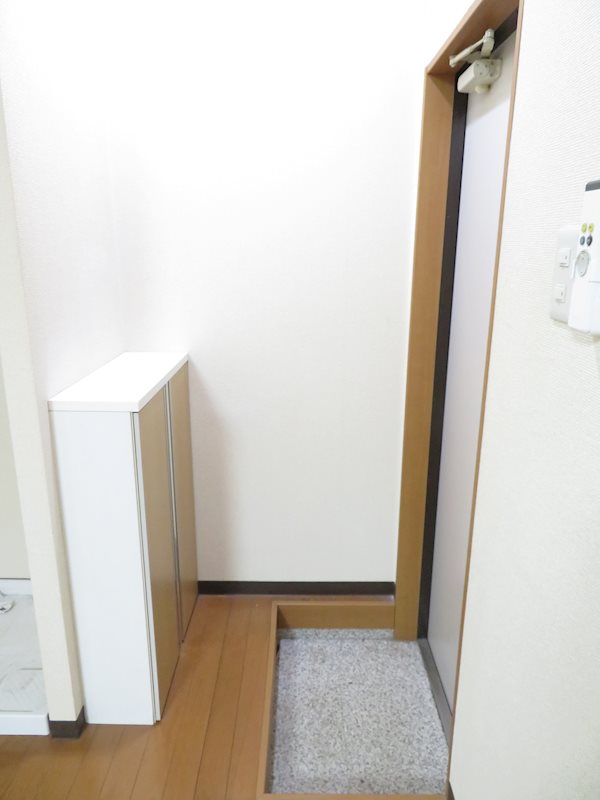 レジェンド泉町Ⅱ 玄関先