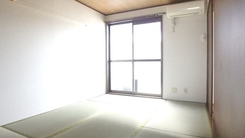 ハイツマルム 趣のある和室