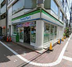 ベレーザ コンビ二：ファミリーマート 大田梅屋敷店　124m