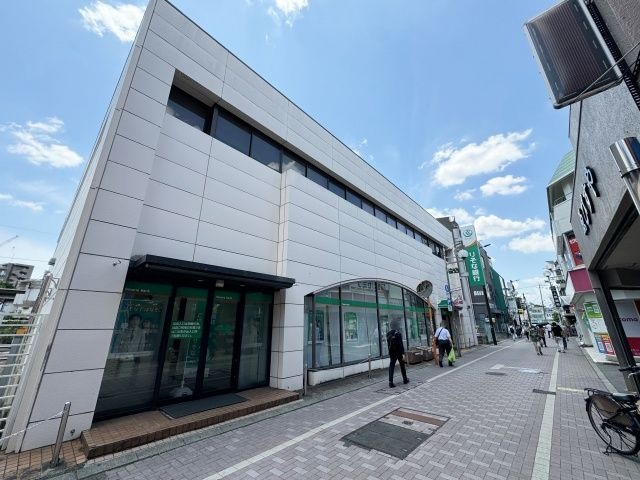 TR　Court 銀行：りそな銀行 花小金井支店　660m