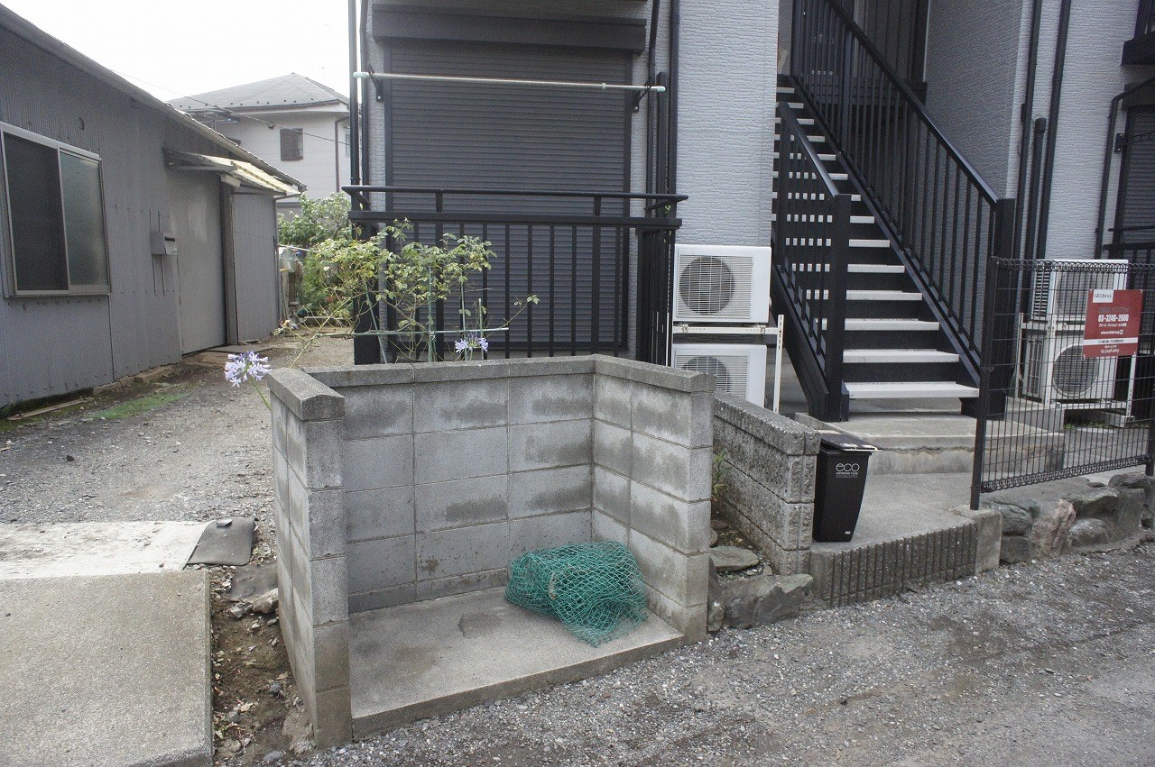 POCKET　HOUSE 敷地内ゴミ置場