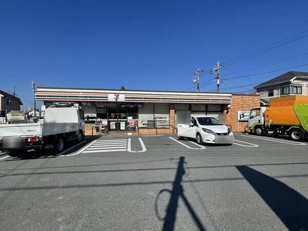 POCKET　HOUSE コンビ二：セブンイレブン 東村山諏訪1丁目店　641m