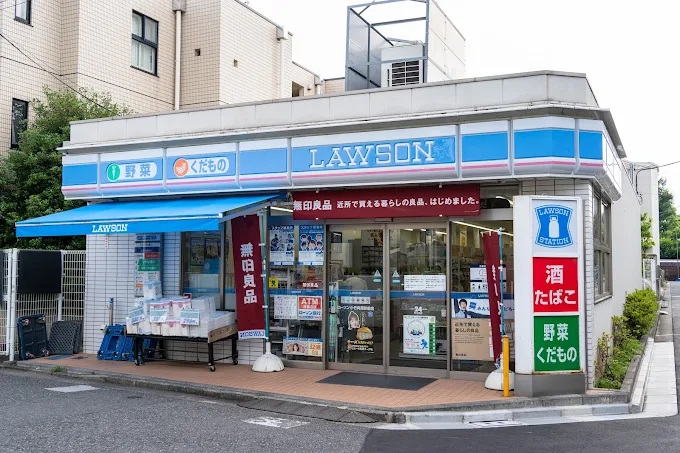 HIRUGI小竹向原 コンビ二：ローソン 小竹向原駅前店　285m