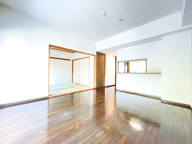 コスモ南浦和パークス 14.5帖広々としたリビング