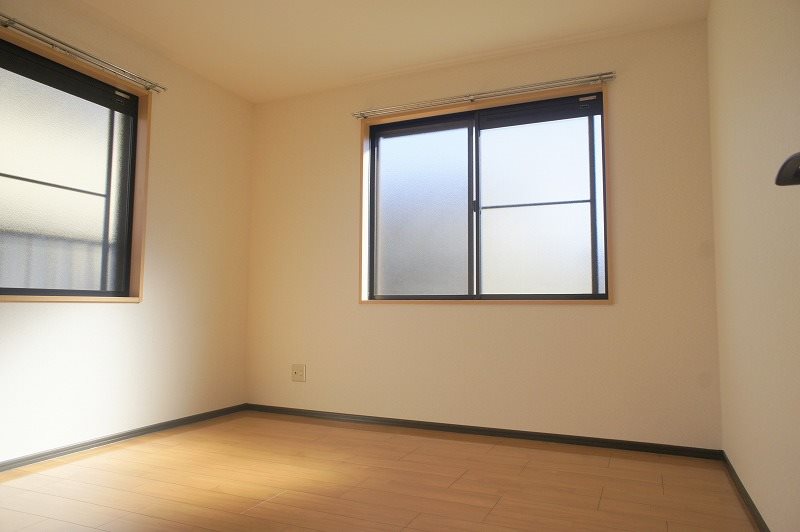 ハイツ南守谷 洋室5.1帖　風通しの良いお部屋